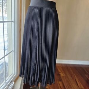 Nine West Black Pleated Midi Skirt XS Excellent Used Condition